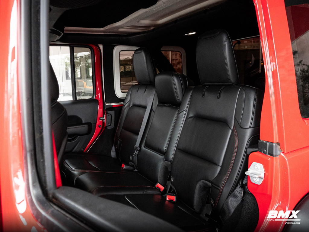 Imagem do veículo JEEP WRANGLER 2.0 TURBO GASOLINA RUBICON 4P 4X4 AT8