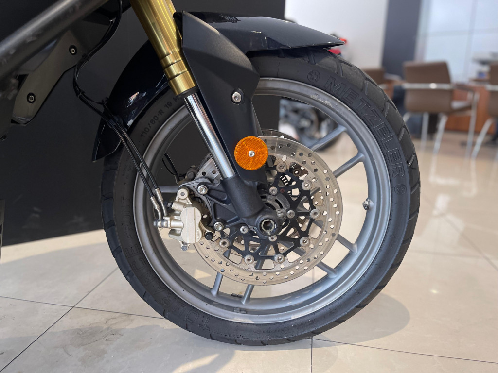 Imagem do veículo Triumph Tiger 800