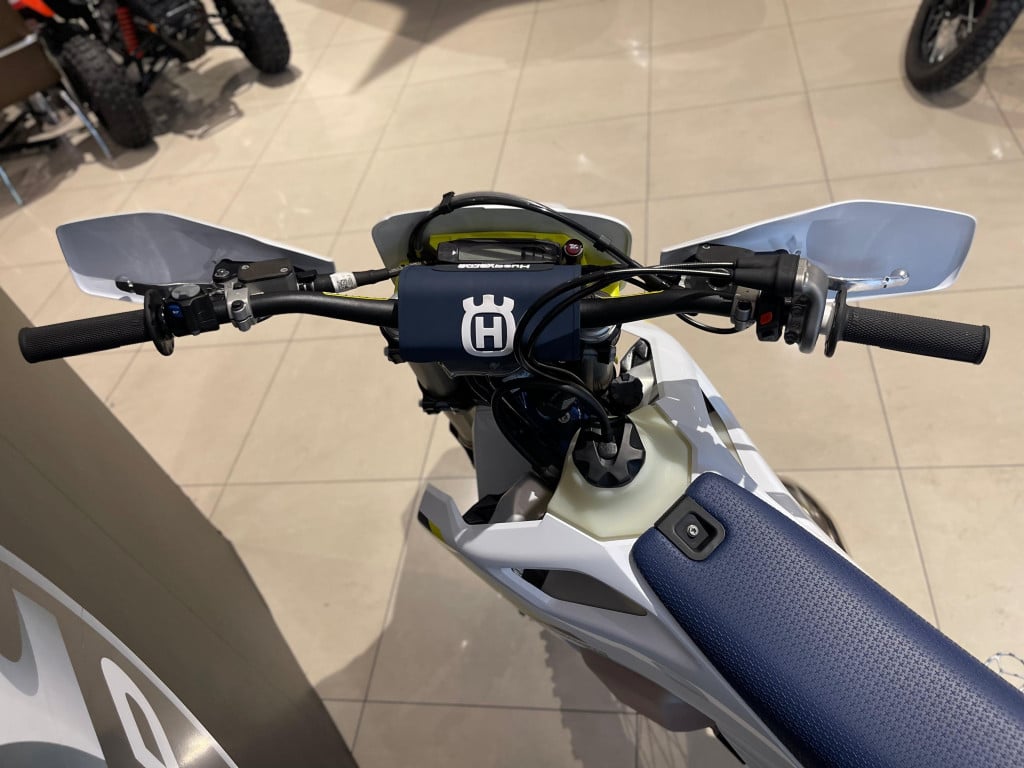 Imagem do veículo Husqvarna TE 150