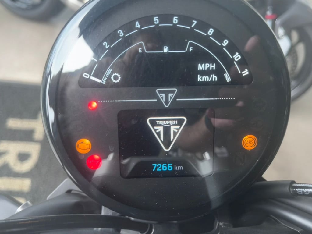Imagem do veículo Triumph Trident 660
