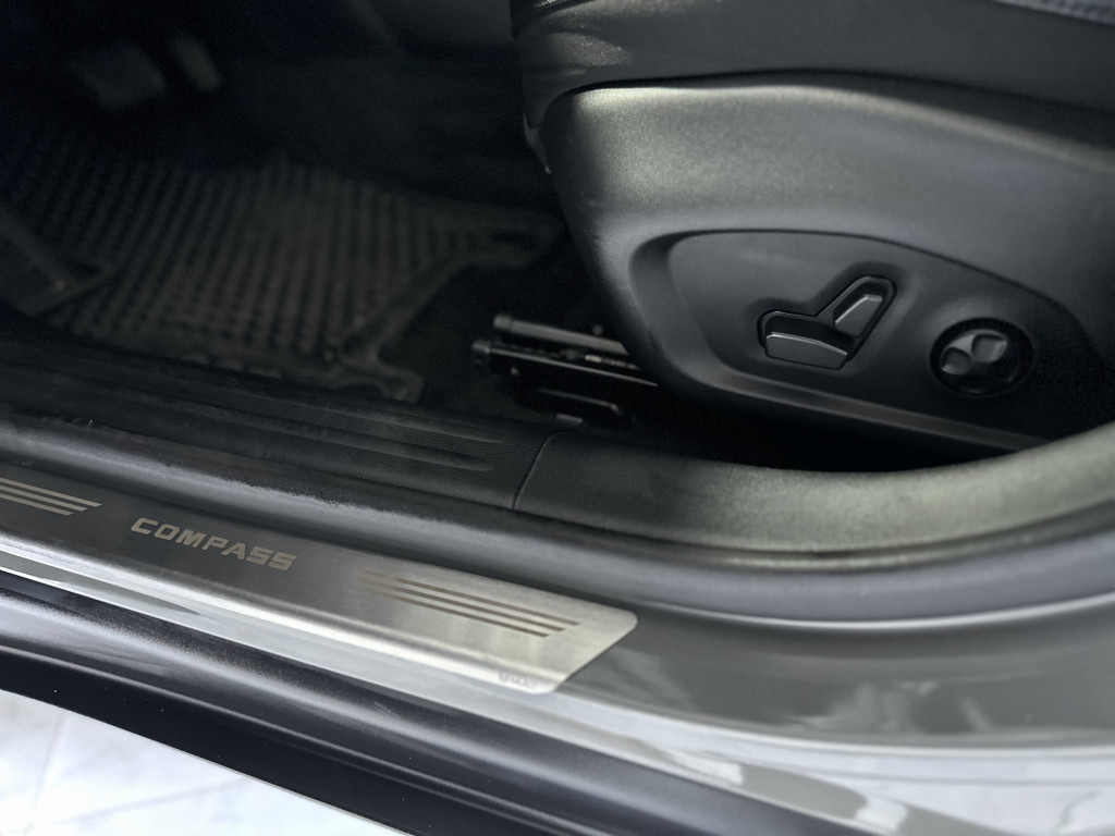 Imagem do veículo JEEP COMPASS 2.0 TD350 TURBO DIESEL TRAILHAWLK AT9