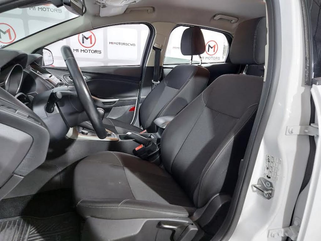 Imagem do veículo FORD FOCUS HATCH SE 1.6 FLEX MANUAL - 2018 - BRANCO