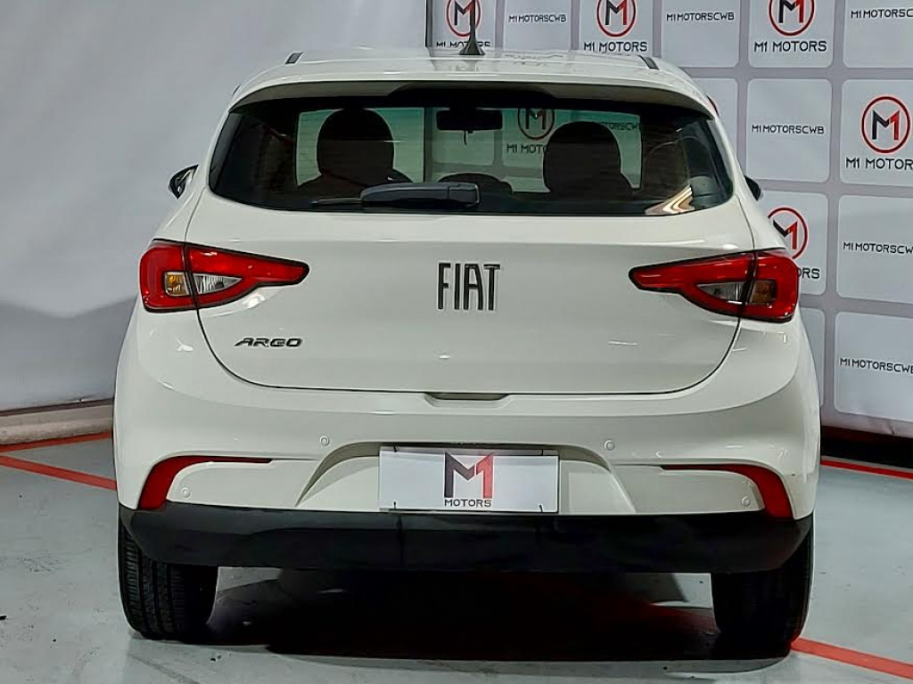 Imagem do veículo FIAT ARGO DRIVE 1.3 FIREFLY FLEX GSR - 2018 - BRANCO