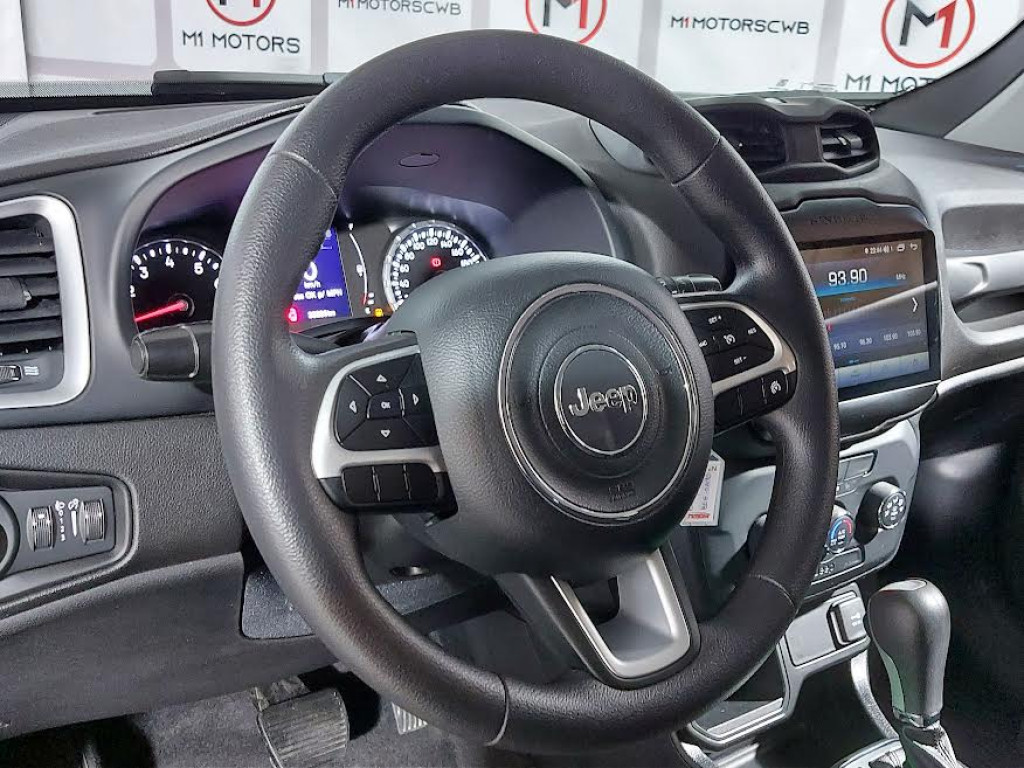 Imagem do veículo JEEP RENEGADE 1.8 FLEX AUTOMÁTICO - 2020 - PRATA