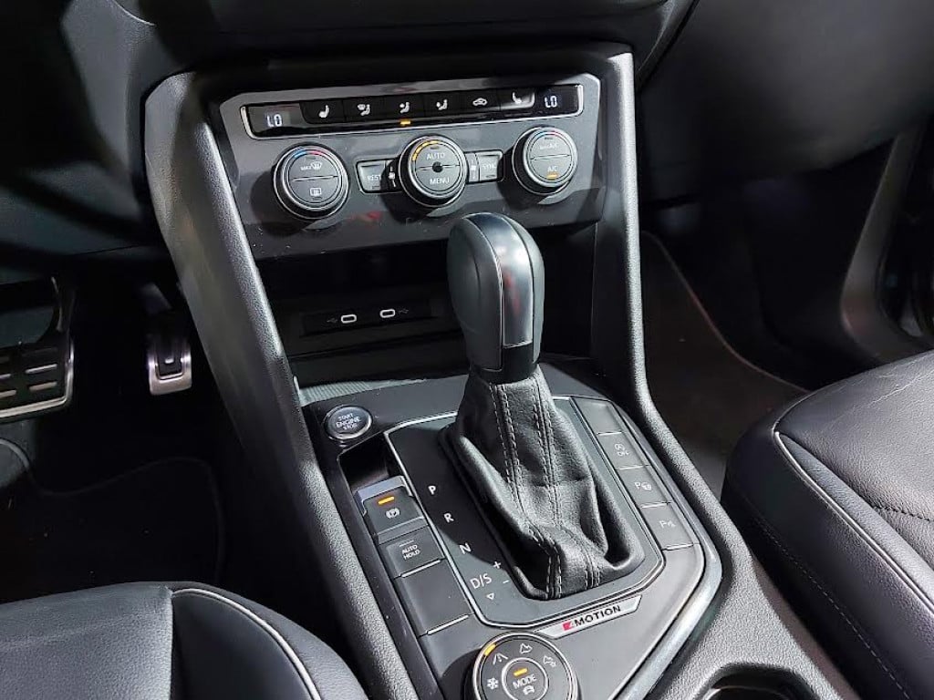 Imagem do veículo VOLKSWAGEN TIGUAN ALLSPACE R-LINE 2.0 350 TSI GASOLINA 4MOTION DSG - 2021 - CINZA