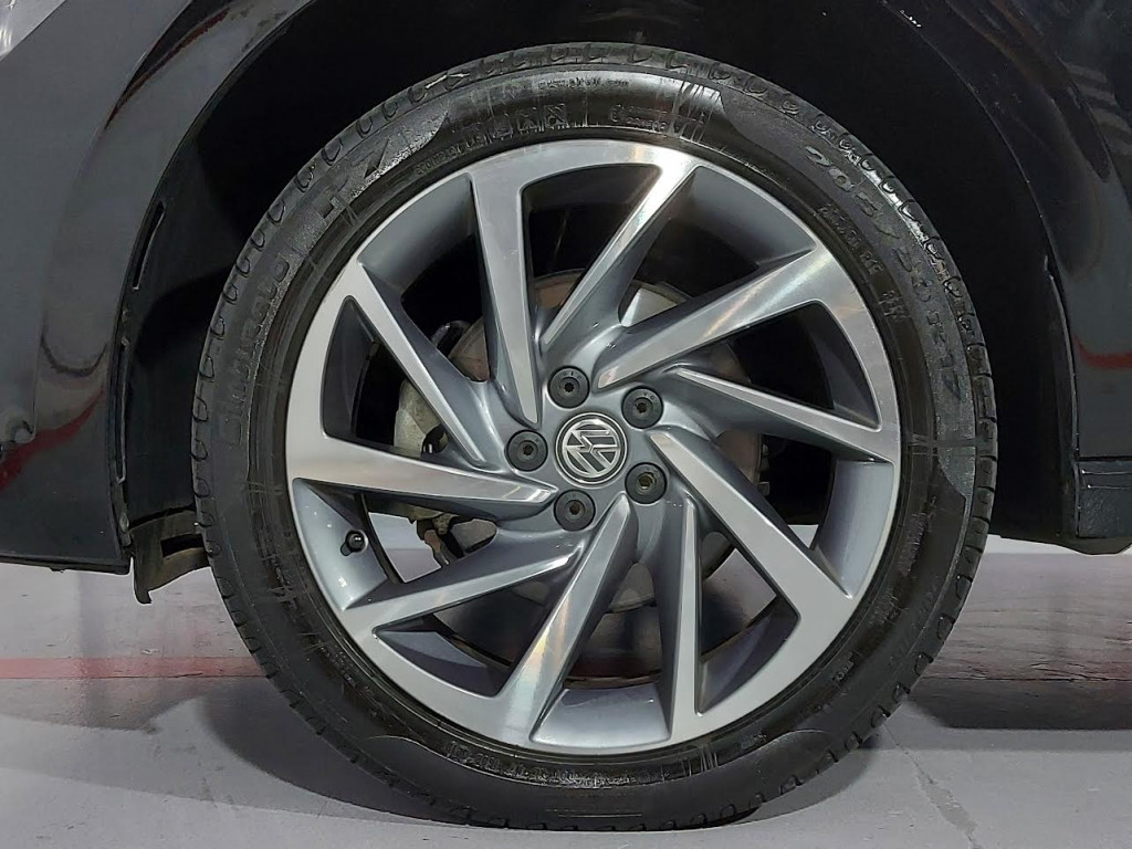 Imagem do veículo VOLKSWAGEN POLO HIGHLINE 1.0 200 TSI AUTOMÁTICO - 2020 - PRETO