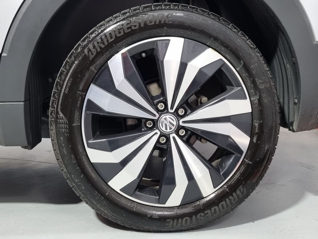 Imagem do veículo VOLKSWAGEN T-CROSS COMFORTLINE 1.0 200 TSI FLEX AUTOMÁTICO - 2021 - PRATA