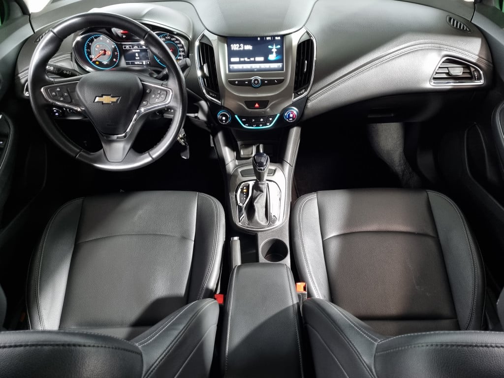 Imagem do veículo CHEVROLET CRUZE SEDAN ECOTEC6 LT 1.4 TURBO FLEX AUTOMÁTICO - 2019 - PRETO