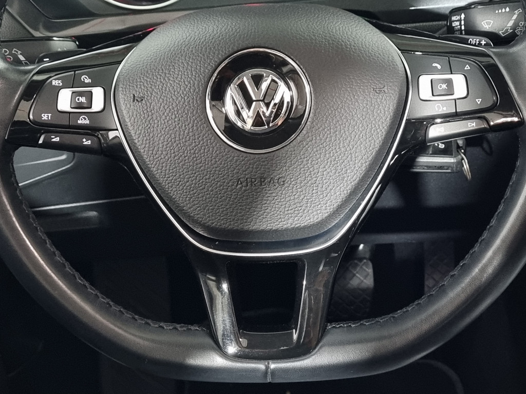 Imagem do veículo VOLKSWAGEN TIGUAN ALLSPACE COMFORTLINE 1.4 250 TSI FLEX AUTOMÁTICO - 2018 - CINZA