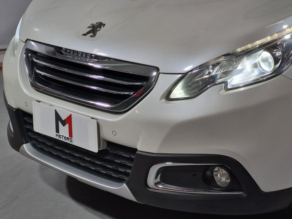 Imagem do veículo PEUGEOT 2008 GRIFFE 1.6 THP FLEX MANUAL - 2018 - BRANCO