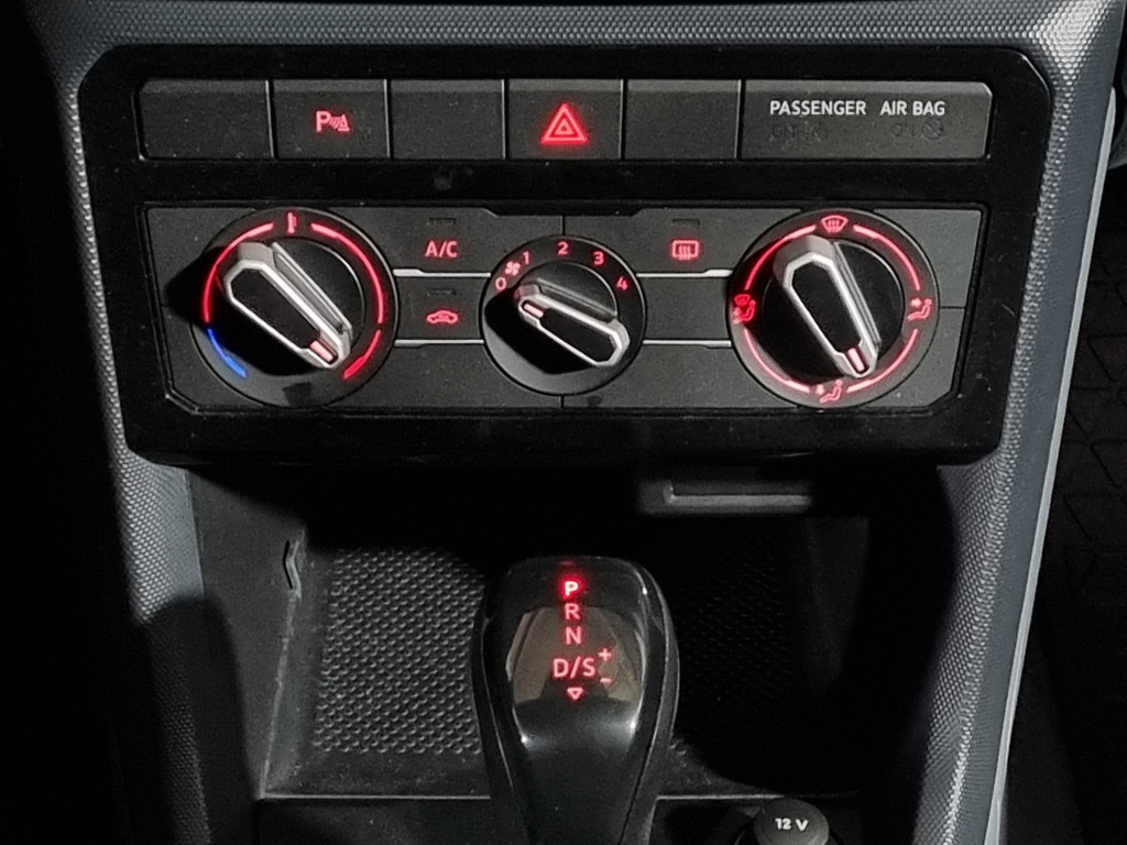Imagem do veículo VOLKSWAGEN T-CROSS 1.0 200 TSI FLEX AUTOMÁTICO - 2020 - BRANCO