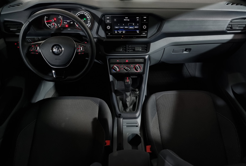 Imagem do veículo VOLKSWAGEN T-CROSS 1.0 200 TSI FLEX AUTOMÁTICO - 2020 - BRANCO