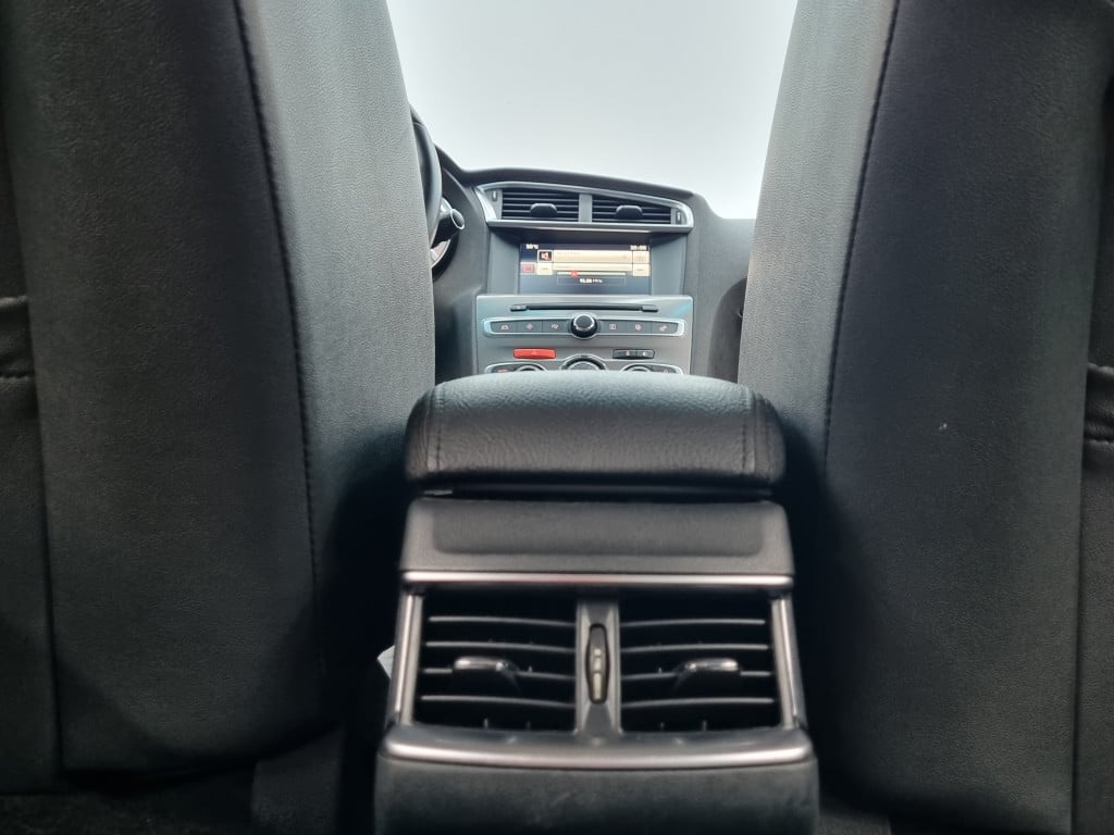 Imagem do veículo CITROËN C4 LOUNGE EXCLUSIVE 1.6 THP FLEX AUTOMÁTICO - 2017 - BRANCO