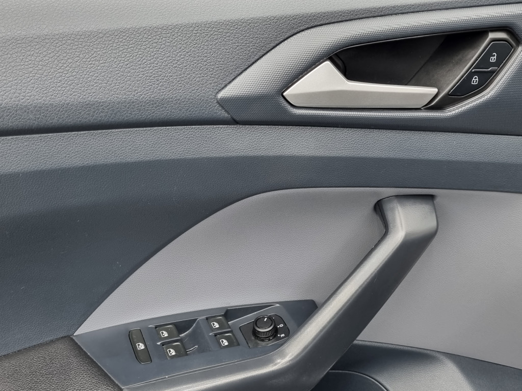 Imagem do veículo VOLKSWAGEN T-CROSS SENSE 1.0 200 TSI FLEX AUTOMÁTICO - 2022 - PRETO