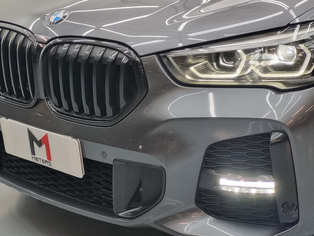 Imagem do veículo BMW X1 SDRIVE 20i M SPORT ACTIVE 2.0 TURBO FLEX AUTOMÁTICO - 2022 - CINZA