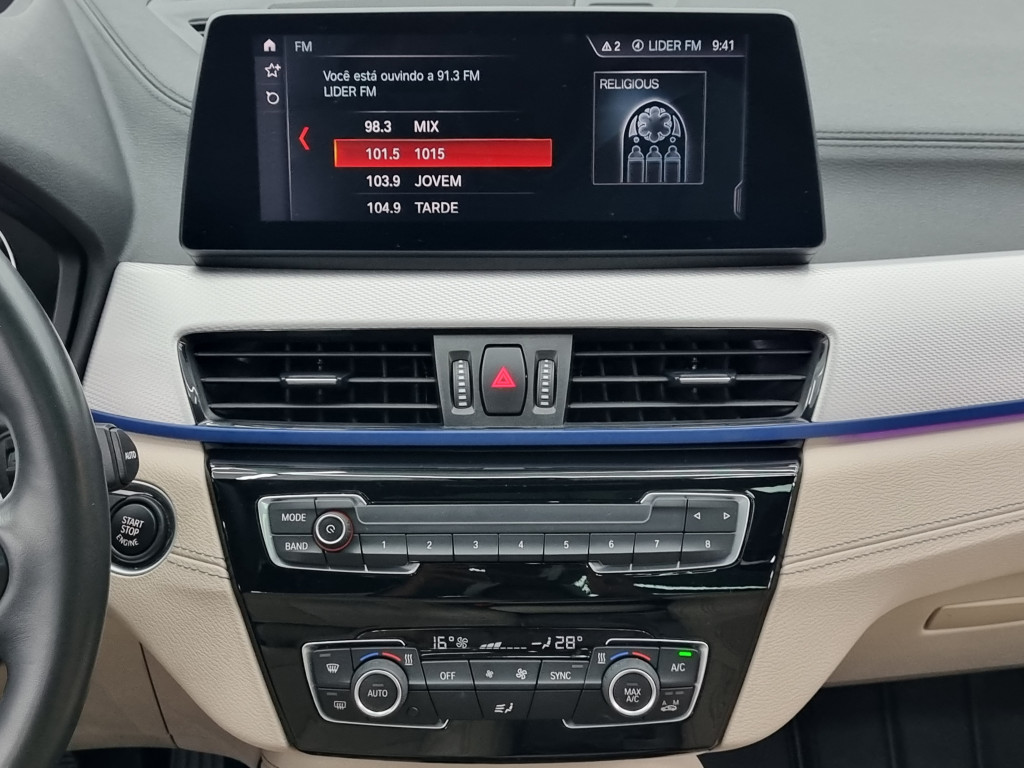 Imagem do veículo BMW X1 SDRIVE 20i M SPORT ACTIVE 2.0 TURBO FLEX AUTOMÁTICO - 2022 - CINZA