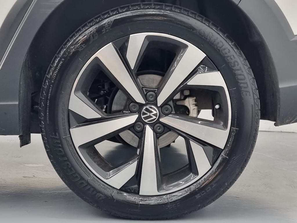 Imagem do veículo VOLKSWAGEN NIVUS HIGHLINE 1.0 200 TSI FLEX AUTOMÁTICO - 2021 - BRANCO