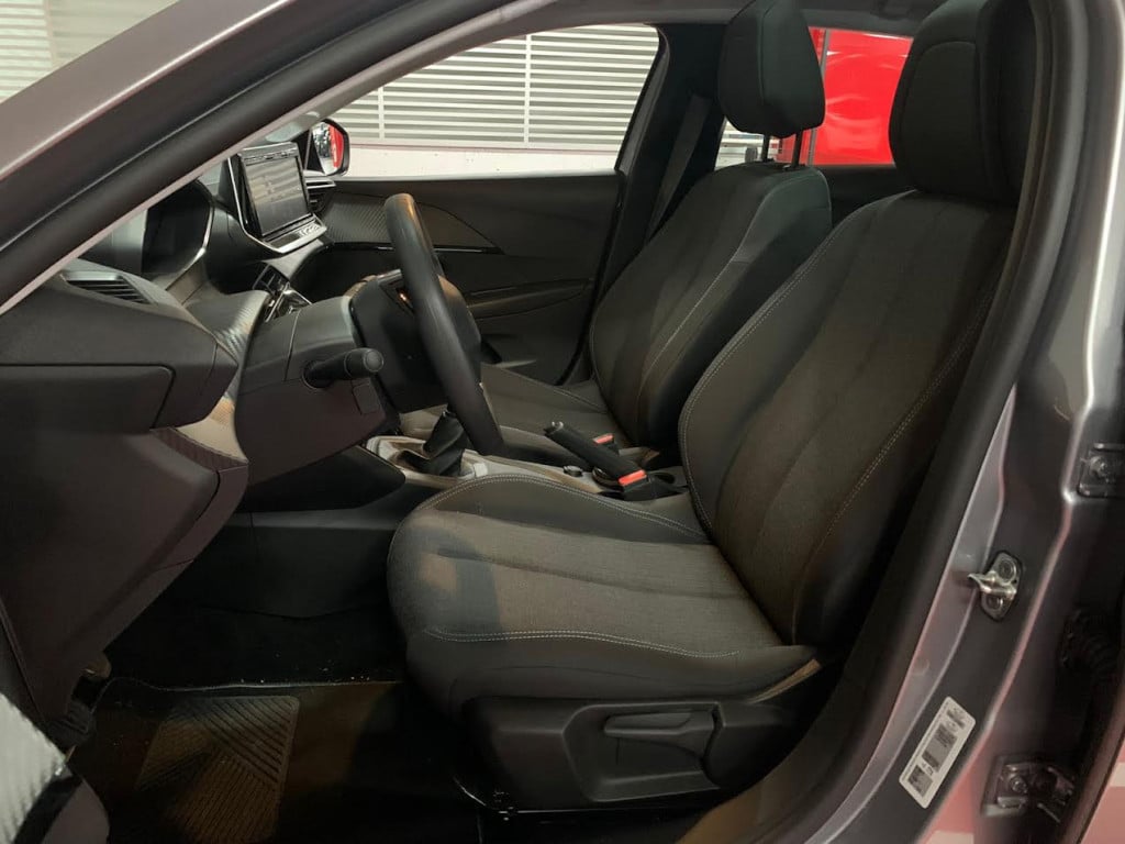 Imagem do veículo PEUGEOT 208 STYLE 1.0 FLEX MANUAL - 2023 - CINZA