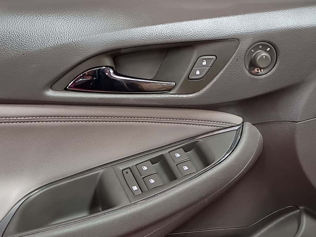 Imagem do veículo CHEVROLET CRUZE SPORT6 LTZ 1.4 TURBO FLEX AUTOMÁTICO - 2019 - PRETO