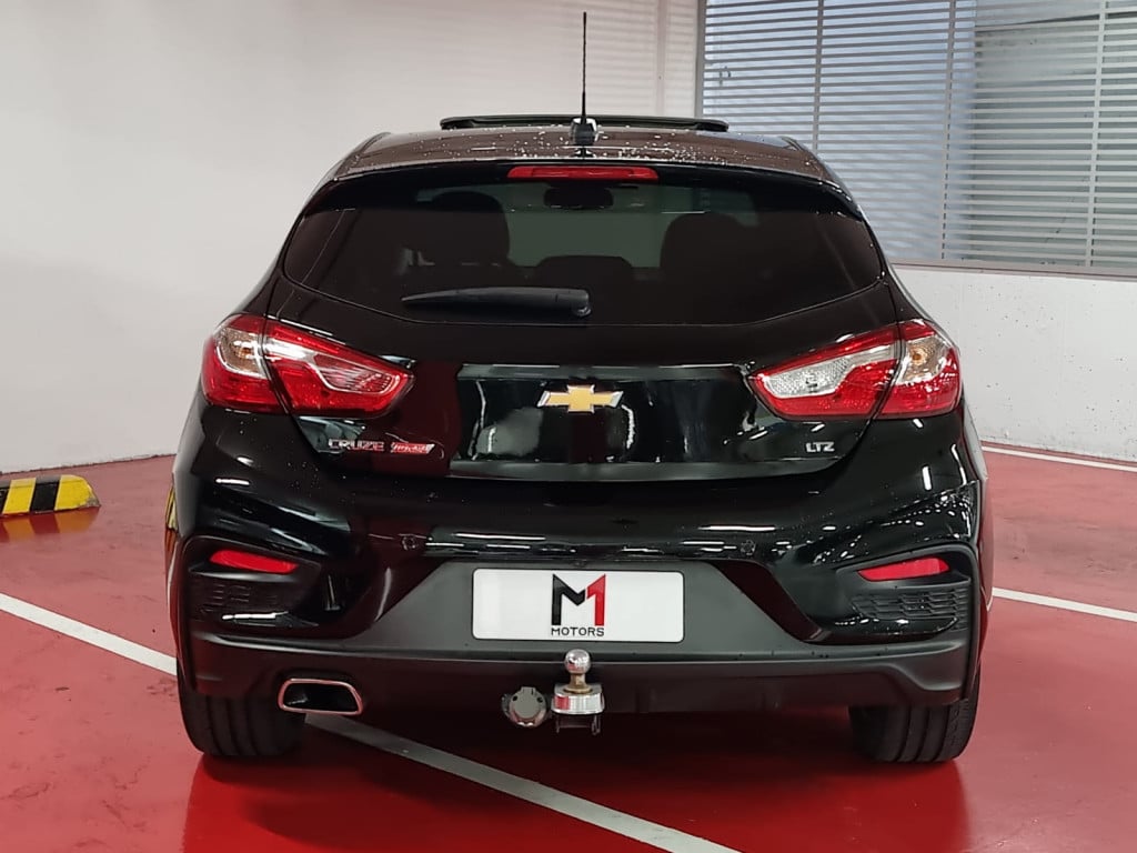 Imagem do veículo CHEVROLET CRUZE SPORT6 LTZ 1.4 TURBO FLEX AUTOMÁTICO - 2019 - PRETO