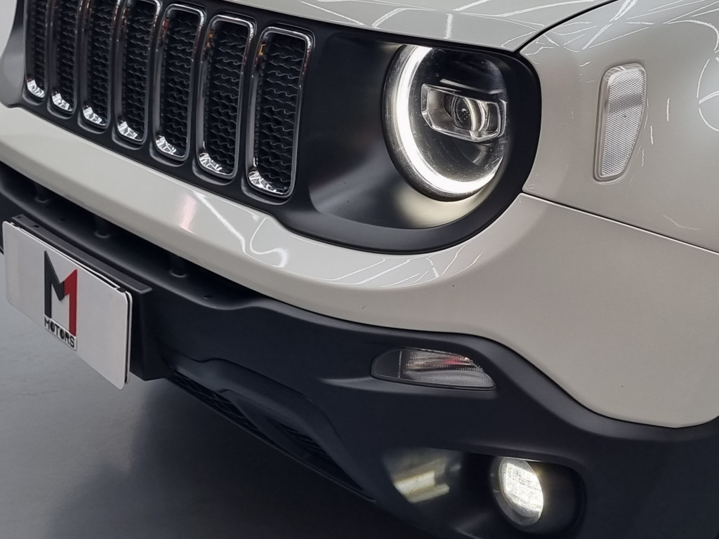 Imagem do veículo JEEP RENEGADE TRAILHAWK 2.0 4X4 DIESEL AUTOMÁTICO - 2019 - BRANCO