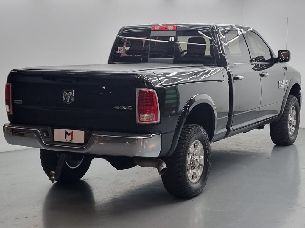 Imagem do veículo DODGE RAM LARAMIE 2500 I6 CD 6.7 4X4 TURBO DIESEL AUTOMÁTICO - 2017 - PRETO