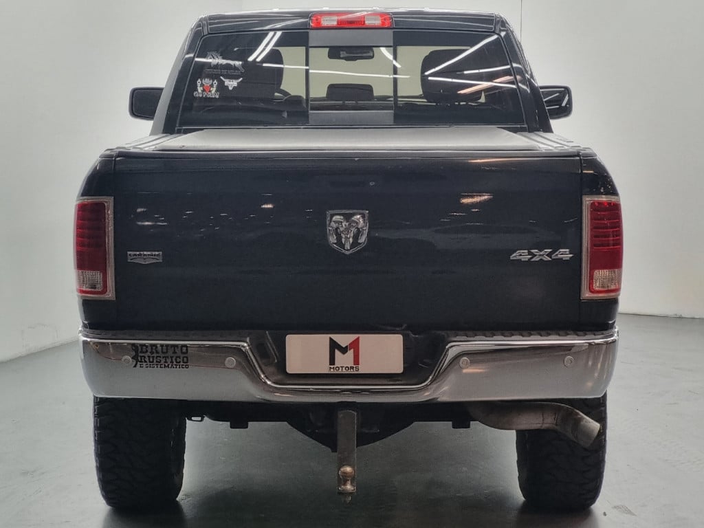 Imagem do veículo DODGE RAM LARAMIE 2500 I6 CD 6.7 4X4 TURBO DIESEL AUTOMÁTICO - 2017 - PRETO