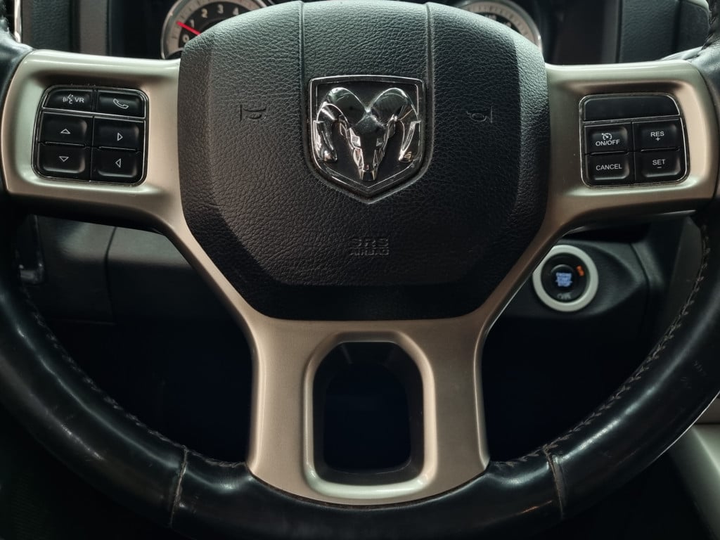 Imagem do veículo DODGE RAM LARAMIE 2500 I6 CD 6.7 4X4 TURBO DIESEL AUTOMÁTICO - 2017 - PRETO