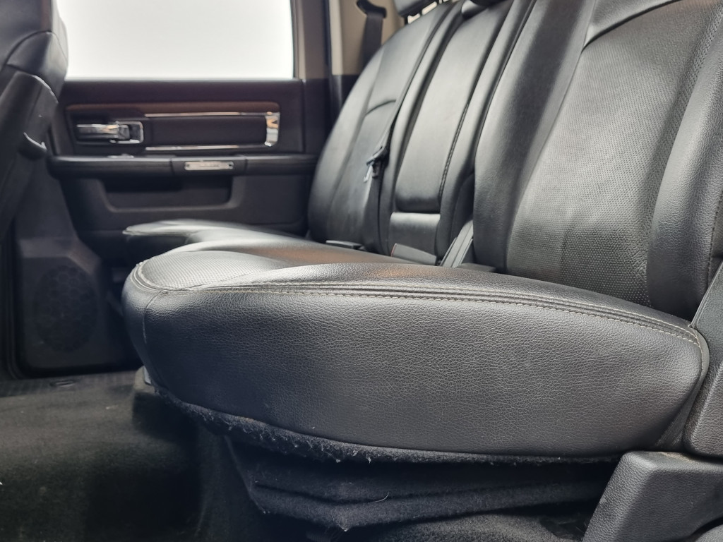 Imagem do veículo DODGE RAM LARAMIE 2500 I6 CD 6.7 4X4 TURBO DIESEL AUTOMÁTICO - 2017 - PRETO