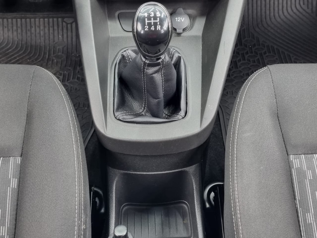 Imagem do veículo FORD KA HATCH 1.0 SE FLEX MANUAL - 2018 - PRETO
