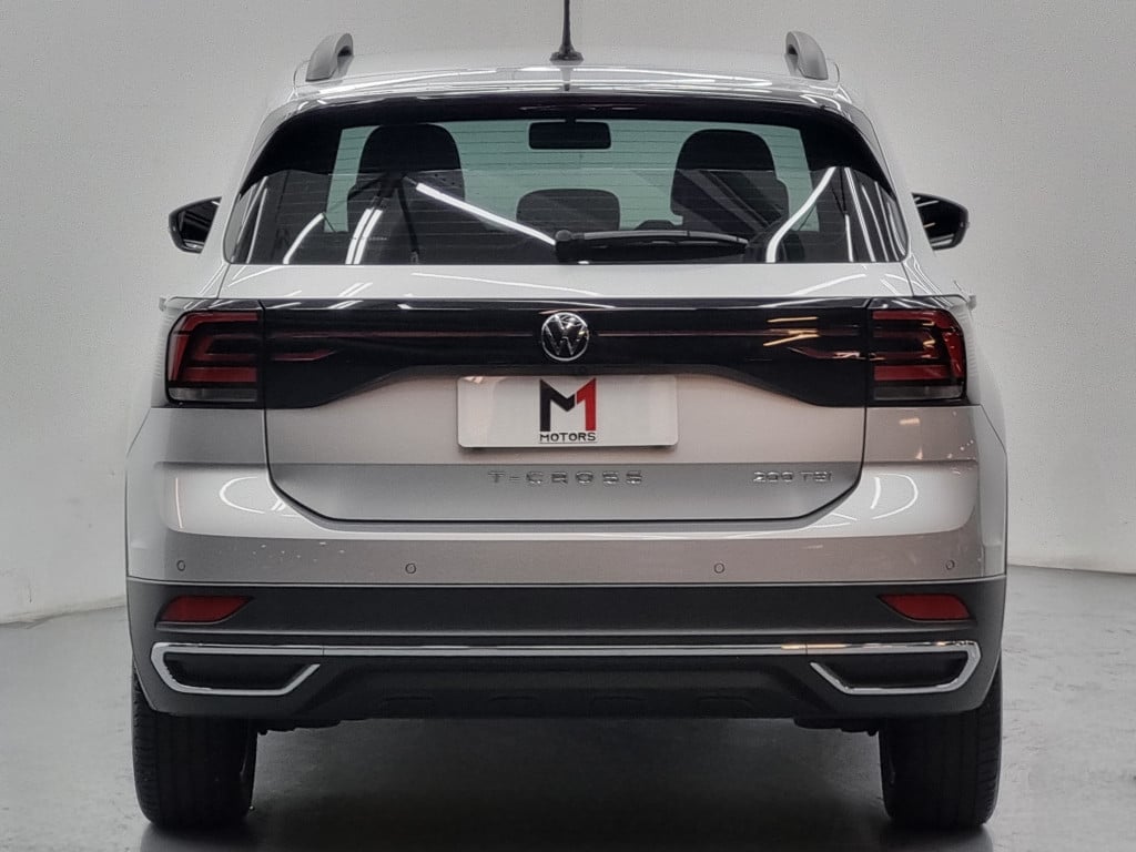 Imagem do veículo VOLKSWAGEN T-CROSS COMFORTLINE 1.0 200 TSI FLEX AUTOMÁTICO - 2022 - PRATA
