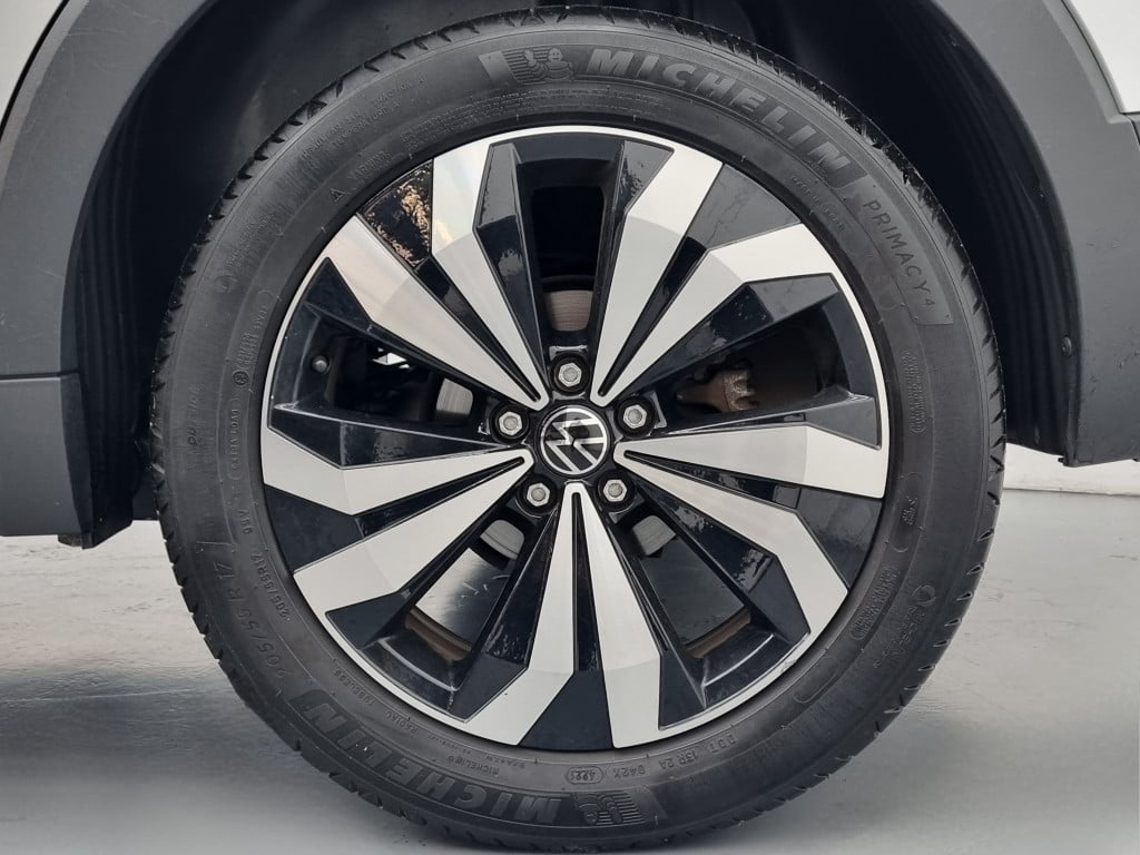 Imagem do veículo VOLKSWAGEN T-CROSS COMFORTLINE 1.0 200 TSI FLEX AUTOMÁTICO - 2022 - PRATA