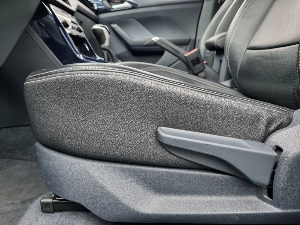 Imagem do veículo VOLKSWAGEN T-CROSS COMFORTLINE 1.0 200 TSI FLEX AUTOMÁTICO - 2022 - PRATA