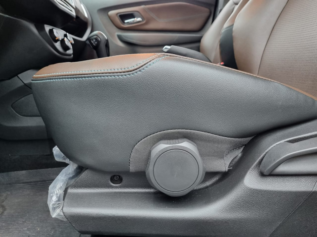 Imagem do veículo CHEVROLET SPIN PREMIER 1.8 FLEX AUTOMÁTICO - 2022 - BRANCO