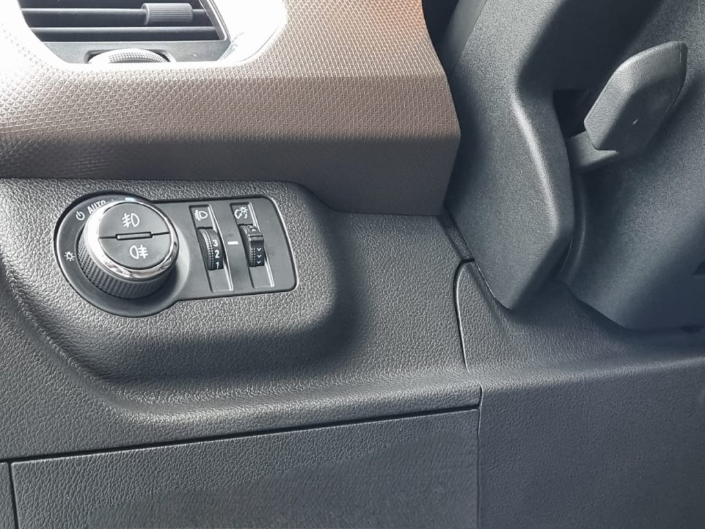 Imagem do veículo CHEVROLET SPIN PREMIER 1.8 FLEX AUTOMÁTICO - 2022 - BRANCO