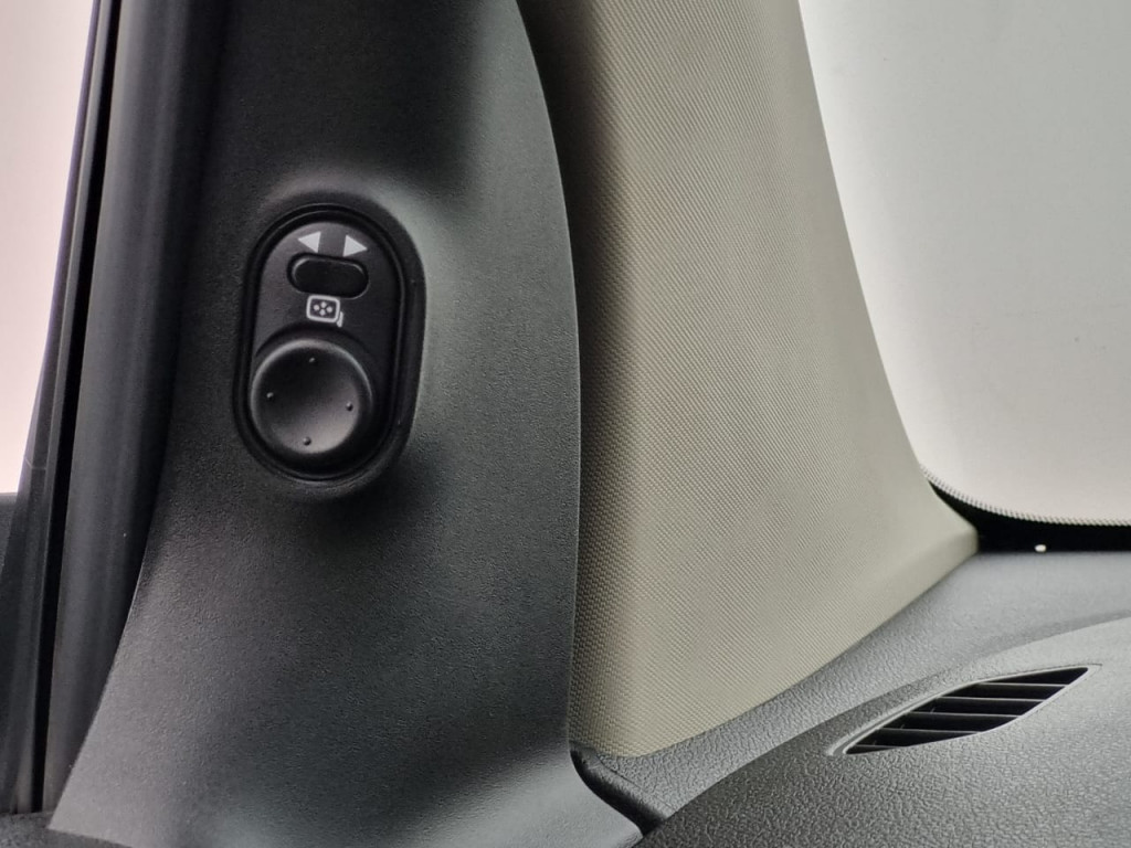 Imagem do veículo CHEVROLET SPIN PREMIER 1.8 FLEX AUTOMÁTICO - 2022 - BRANCO
