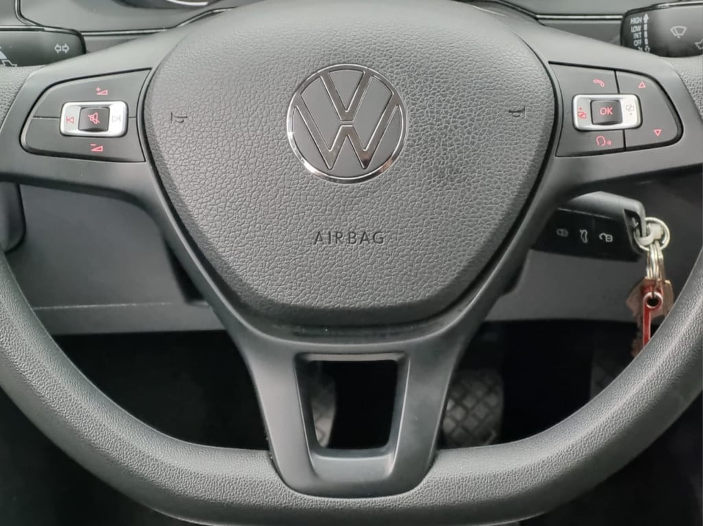 Imagem do veículo VOLKSWAGEN POLO MPI 1.0 FLEX MANUAL - 2023 - BRANCO