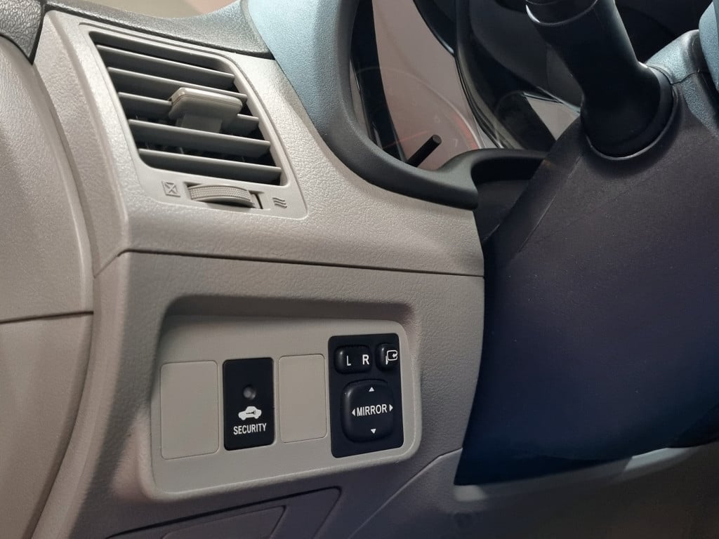 Imagem do veículo TOYOTA COROLLA XEI 2.0 FLEX AUTOMÁTICO - 2013 - BRANCO