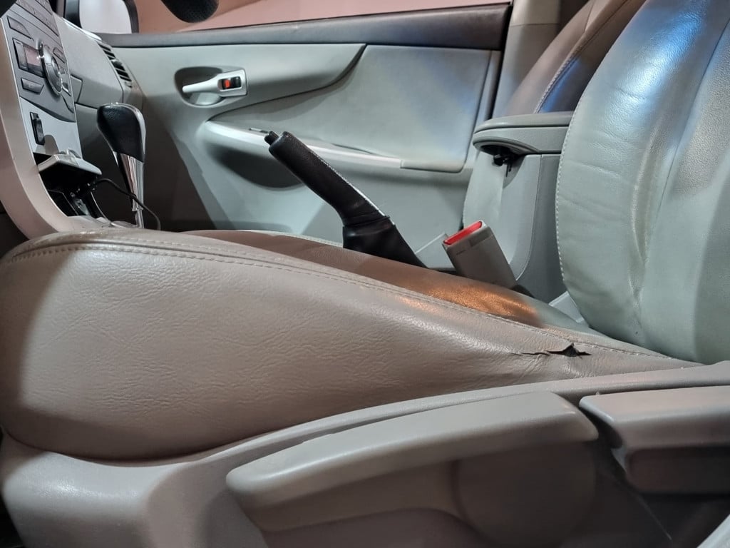 Imagem do veículo TOYOTA COROLLA XEI 2.0 FLEX AUTOMÁTICO - 2013 - BRANCO