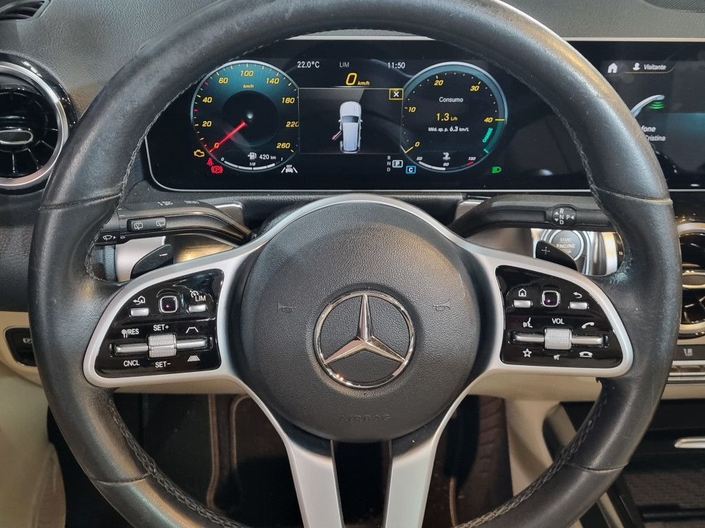 Imagem do veículo MERCEDES-BENZ GLB 200 PROGRESSIVE 1.3 GASOLINA 7G-DCT - 2020 - PRETO