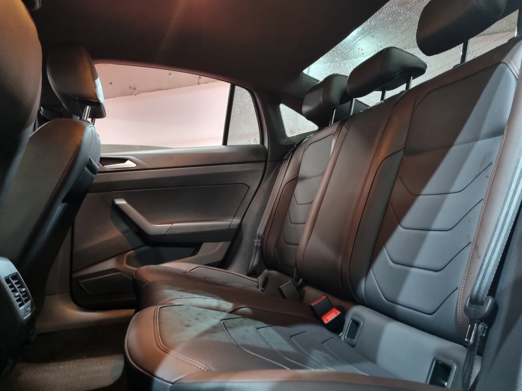 Imagem do veículo VOLKSWAGEN VIRTUS HIGHLINE 1.0 200 TSI AUTOMÁTICO - 2024 - PRATA