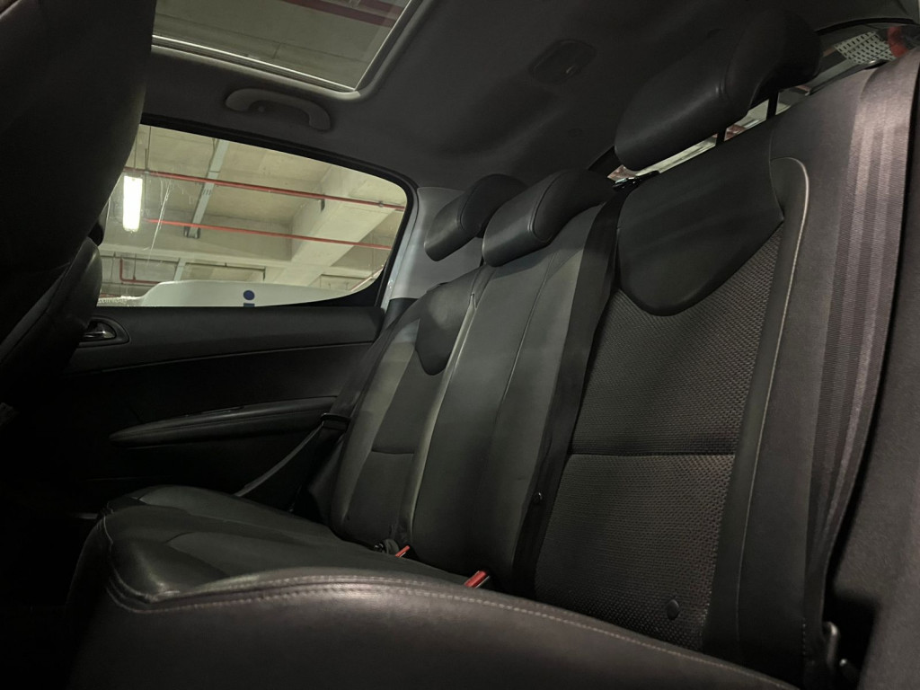 Imagem do veículo PEUGEOT 308 ALLURE 2.0 FLEX AUTOMÁTICO - 2016 - BRANCO PÉROLA