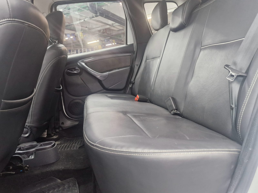 Imagem do veículo RENAULT DUSTER TECH ROAD 2.0 FLEX AUTOMÁTICO - 2014 - BRANCO