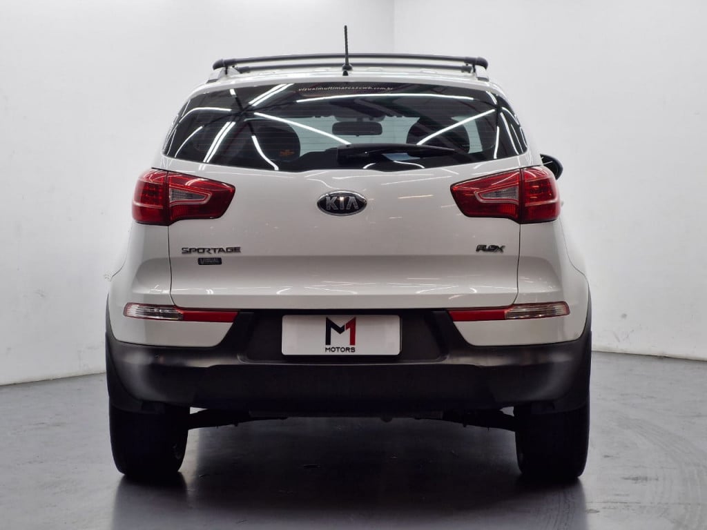Imagem do veículo KIA SPORTAGE LX 2.0 FLEX AUTOMÁTICO - BRANCO - 2014