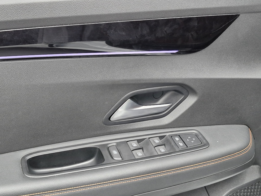 Imagem do veículo RENAULT KARDIAN PREMIER EDITION 1.0 TURBO FLEX AUTOMATIZADO - 2025 - BRANCA