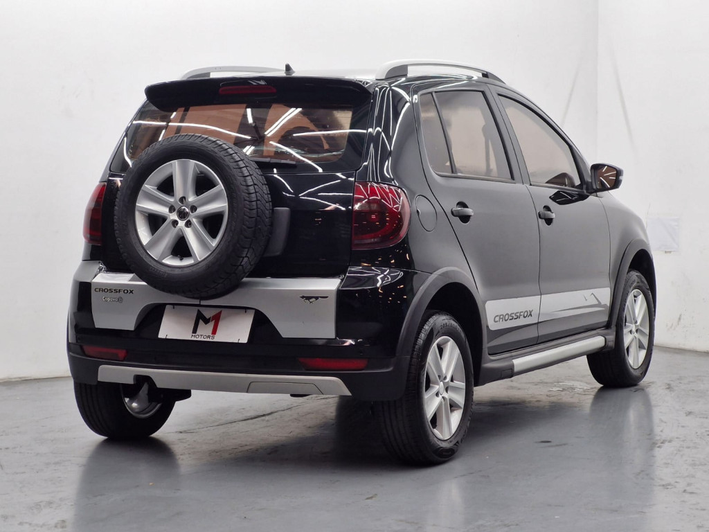 Imagem do veículo VOLKSWAGEN CROSSFOX 1.6 FLEX MANUAL - 2011 - PRETO
