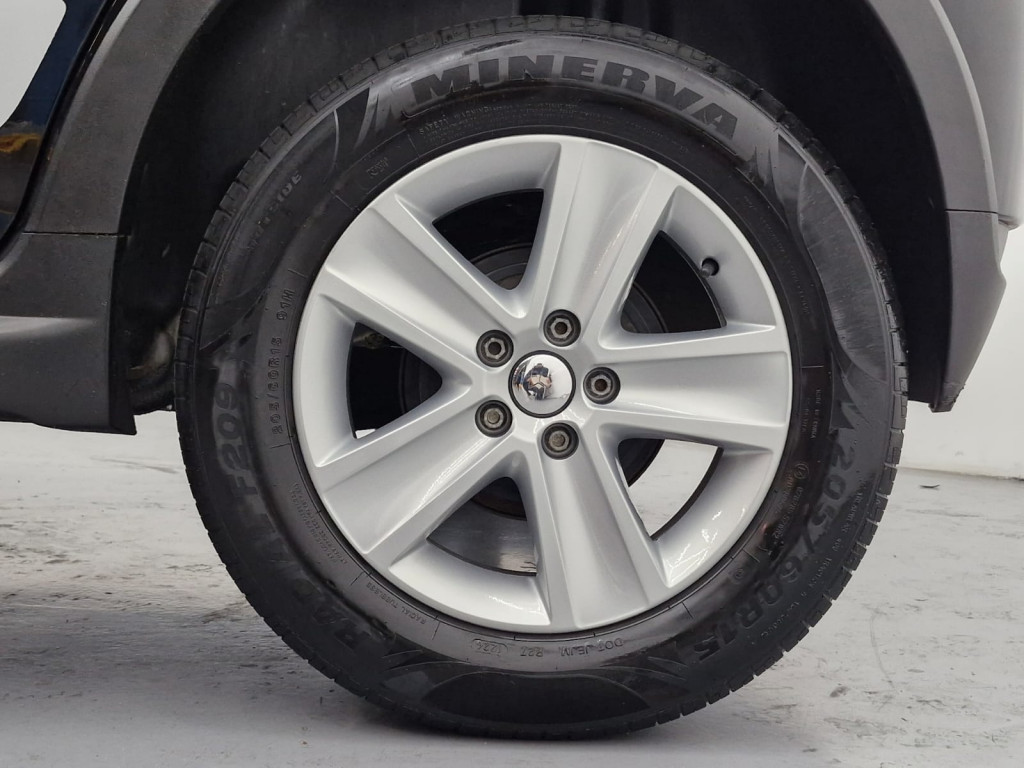 Imagem do veículo VOLKSWAGEN CROSSFOX 1.6 FLEX MANUAL - 2011 - PRETO