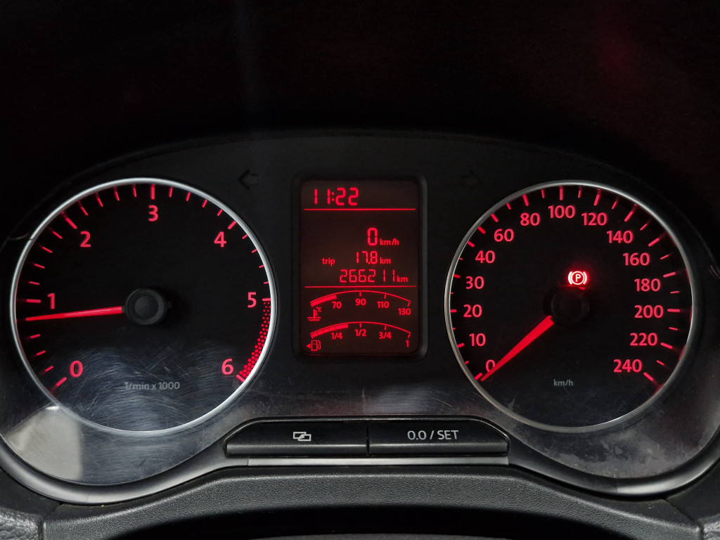 Imagem do veículo VOLKSWAGEN AMAROK TRENDLINE CD 2.0 4X4 TURBO DIESEL MANUAL - 2013 - BRANCO