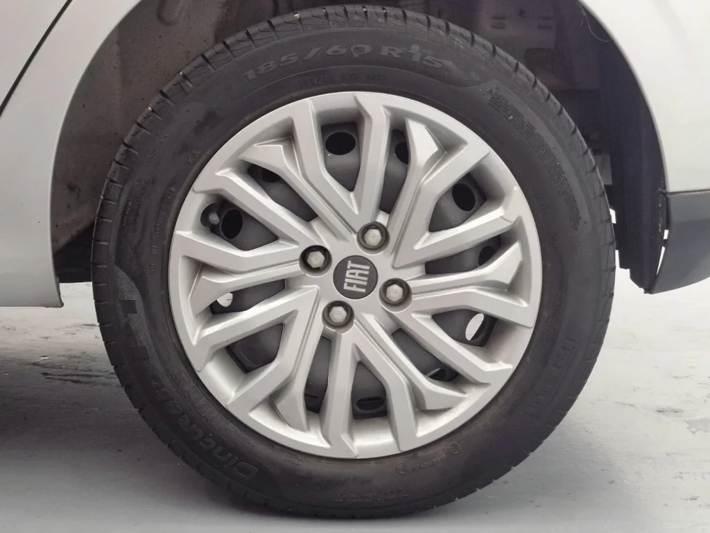 Imagem do veículo FIAT ARGO 1.0 DRIVE FLEX MANUAL - 2022 - PRATA