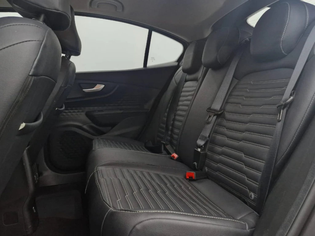 Imagem do veículo FIAT FASTBACK AUDACE 1.0 TURBO 200 FLEX CVT - 2024 - CINZA